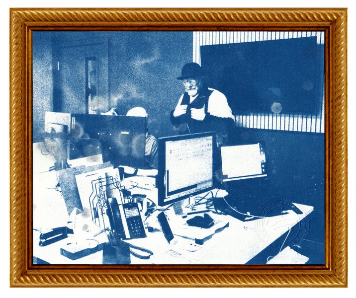 Exposition qui met en évidence les liens qui unissent l'artisan et l'artiste.