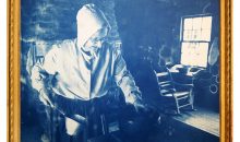 Exposition qui met en évidence les liens qui unissent l'artisan et l'artiste.