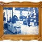 Exposition qui met en évidence les liens qui unissent l'artisan et l'artiste.