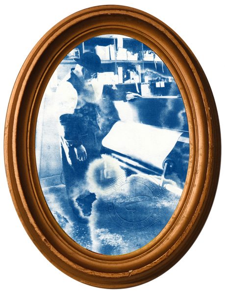 Exposition qui met en évidence les liens qui unissent l'artisan et l'artiste.