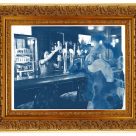 Exposition qui met en évidence les liens qui unissent l'artisan et l'artiste.