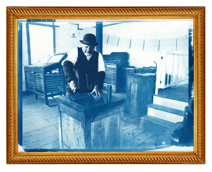 Exposition qui met en évidence les liens qui unissent l'artisan et l'artiste.