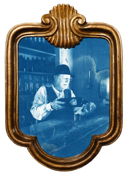 Exposition qui met en évidence les liens qui unissent l'artisan et l'artiste.