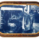 Exposition qui met en évidence les liens qui unissent l'artisan et l'artiste.