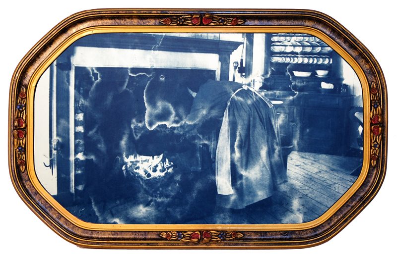 Exposition qui met en évidence les liens qui unissent l'artisan et l'artiste.